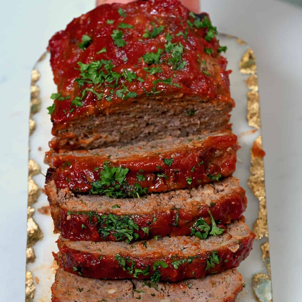 Juicy Glazed Beef Meatloaf