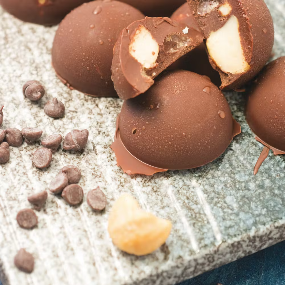 Chunky Macadamia Fat Bomb